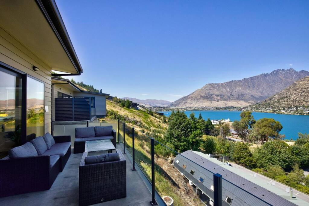 4 Bedroom Stunning Modern Family Home Queenstown Extérieur photo
